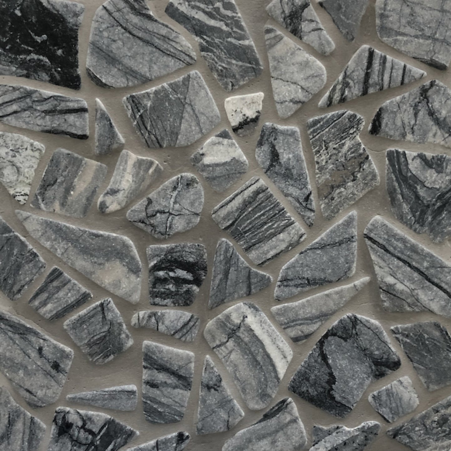 Palladiana Delta Nero Marquina Tumbled