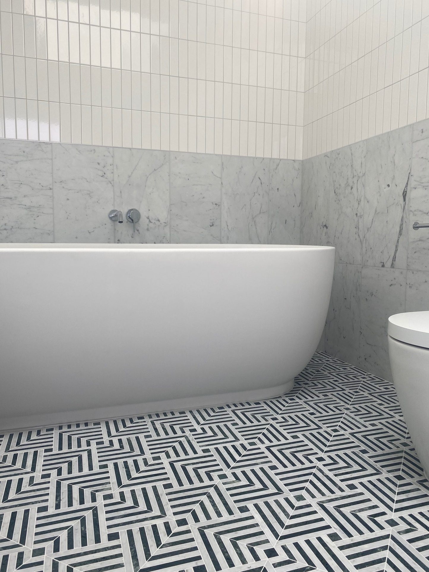 Chicago Carrara & Indian Green Mosaic