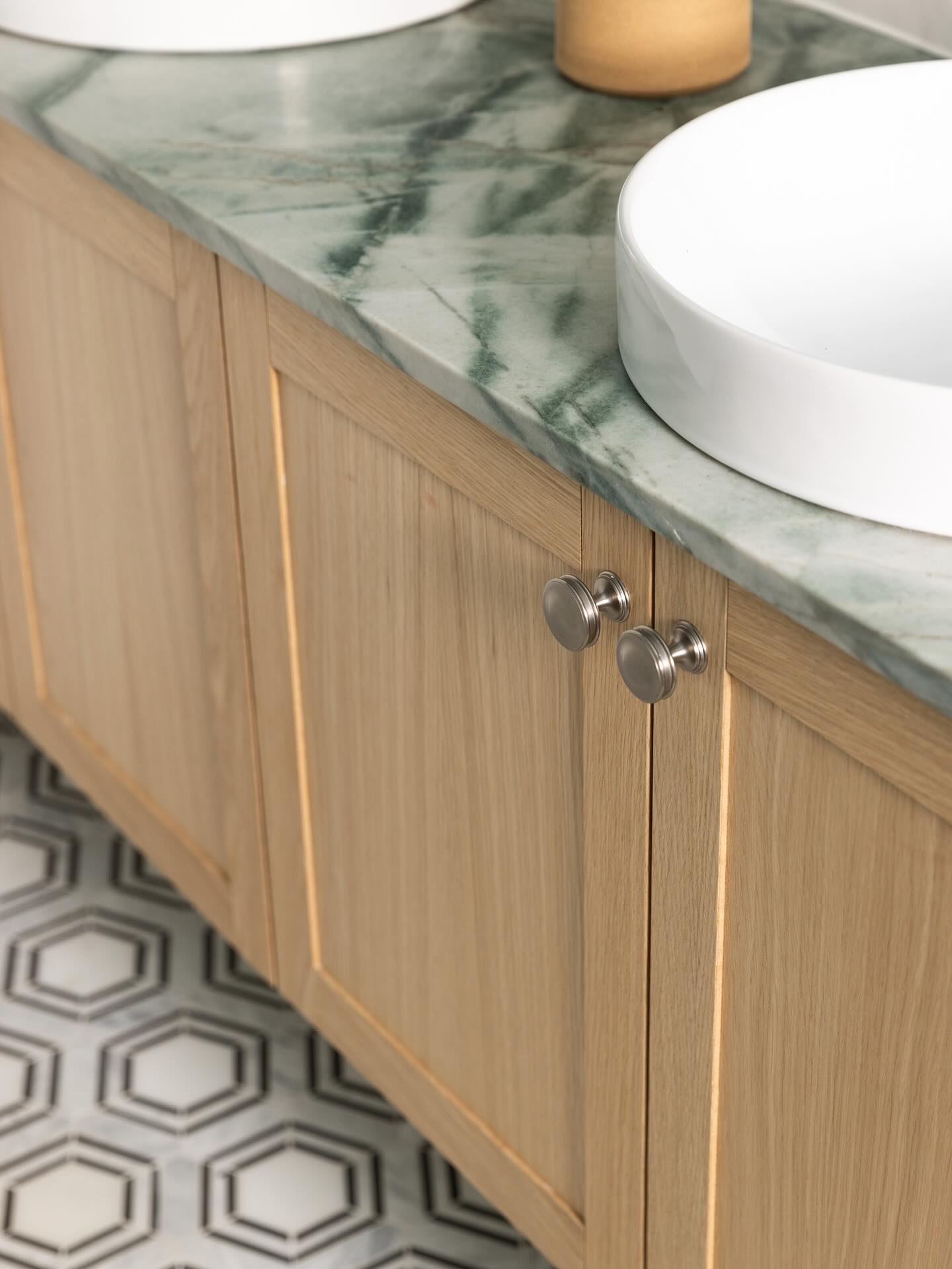 Vancouver Mosaic Carrara, Thassos & Nero Marquina