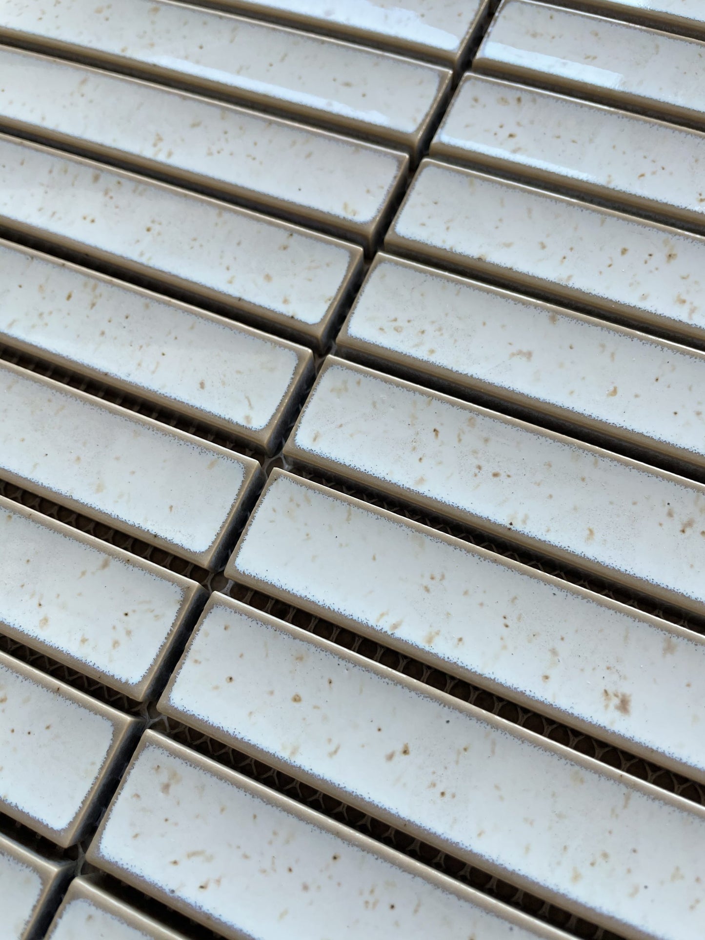 Raku Warm White Gloss