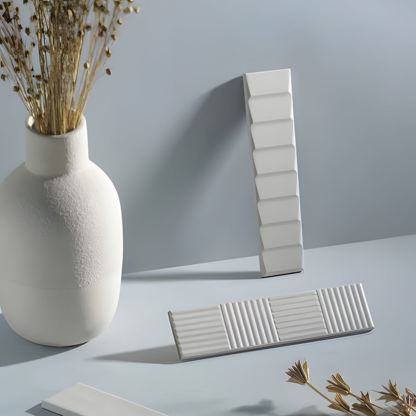 Volume White  3D Pyramid