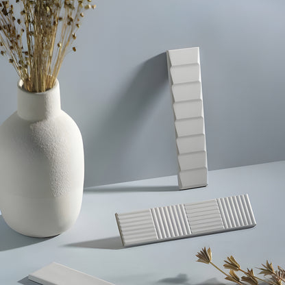Volume White  3D Pyramid